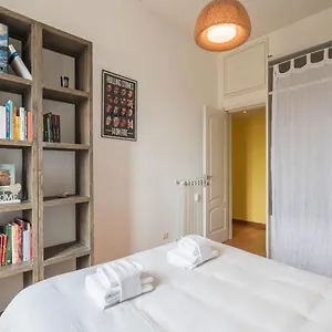 The Best Rent - Colourful Two-bedroom Near Termini Station Roma